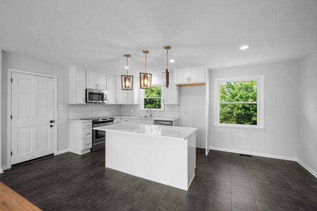 501 Rural Hill Rd, Nashville, TN 37217