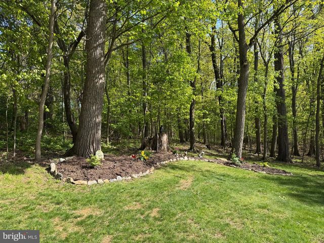 4442 SUNNY SLOPE RD, Glen Rock, PA 17327