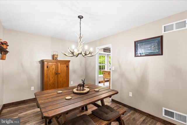 4442 SUNNY SLOPE RD, Glen Rock, PA 17327