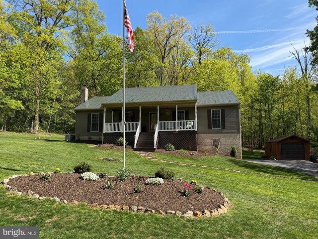 4442 SUNNY SLOPE RD, Glen Rock, PA 17327