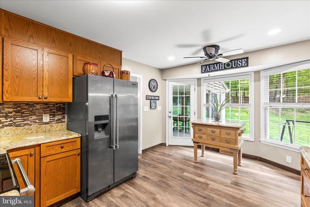 4442 SUNNY SLOPE RD, Glen Rock, PA 17327