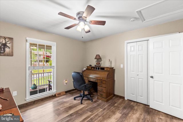 4442 SUNNY SLOPE RD, Glen Rock, PA 17327