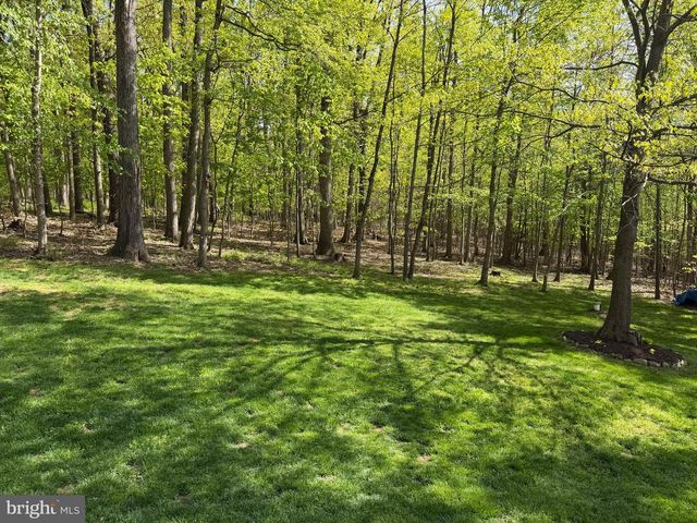 4442 SUNNY SLOPE RD, Glen Rock, PA 17327