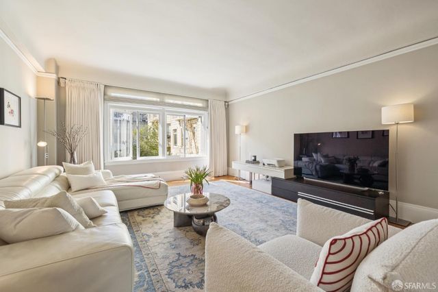 637 Powell Street 302, San Francisco, CA 94108