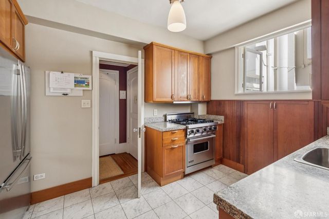 637 Powell Street 302, San Francisco, CA 94108