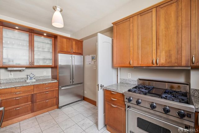 637 Powell Street 302, San Francisco, CA 94108