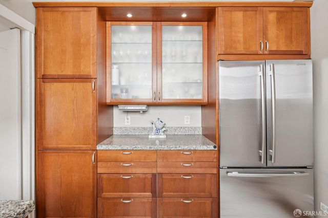 637 Powell Street 302, San Francisco, CA 94108
