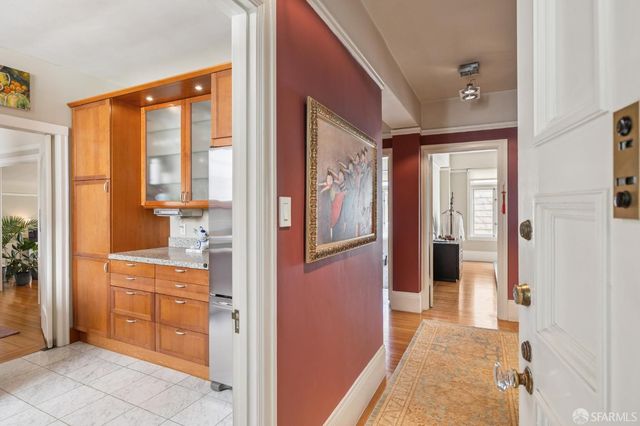 637 Powell Street 302, San Francisco, CA 94108