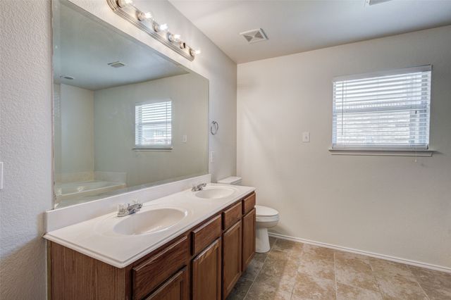 316 Heritage Drive, Crowley, TX 76036