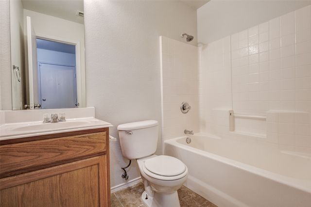 316 Heritage Drive, Crowley, TX 76036