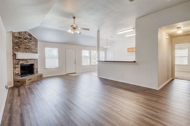 316 Heritage Drive, Crowley, TX 76036