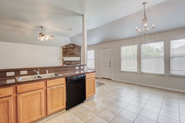 316 Heritage Drive, Crowley, TX 76036