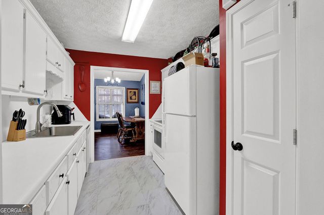 5421 Hunnington Mill Drive, Flowery Branch, GA 30542