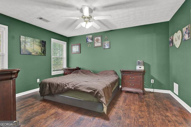 5421 Hunnington Mill Drive, Flowery Branch, GA 30542