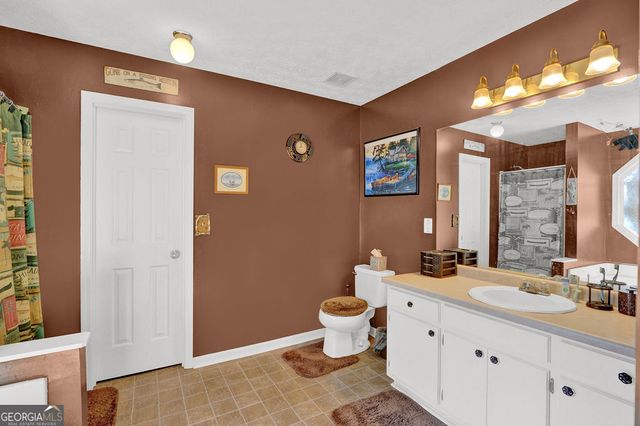 5421 Hunnington Mill Drive, Flowery Branch, GA 30542