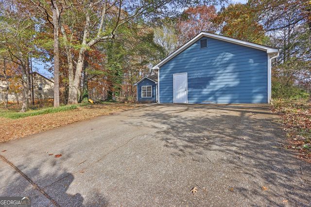 5421 Hunnington Mill Drive, Flowery Branch, GA 30542