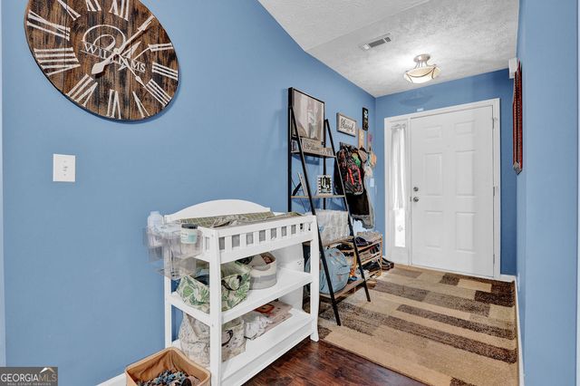 5421 Hunnington Mill Drive, Flowery Branch, GA 30542