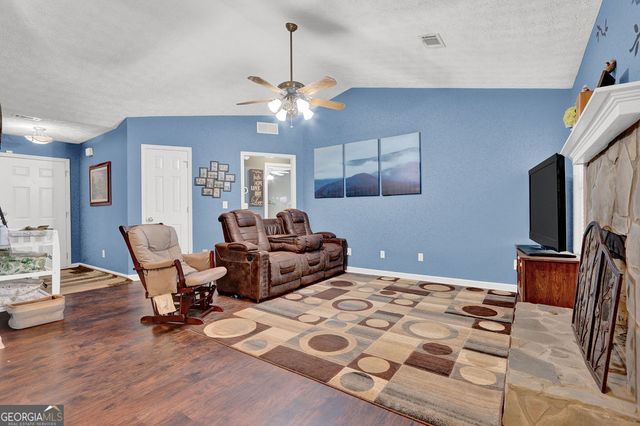 5421 Hunnington Mill Drive, Flowery Branch, GA 30542