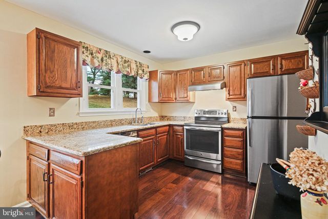 10090 CARILLON DR, Ellicott City, MD 21042