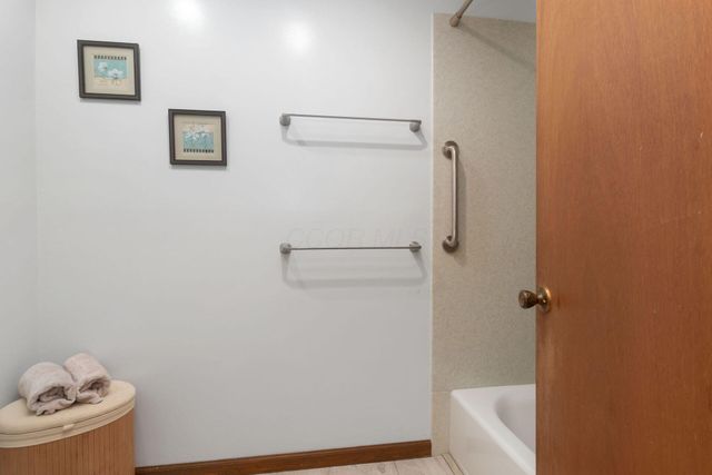 3108 Arlingtowne Lane, Columbus, OH 43221