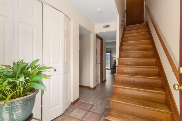 3108 Arlingtowne Lane, Columbus, OH 43221