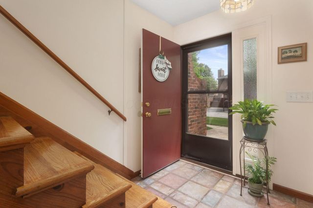 3108 Arlingtowne Lane, Columbus, OH 43221