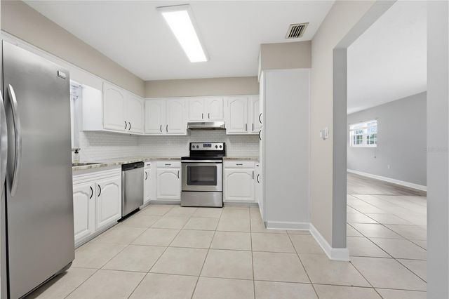 24 LILAC DRIVE, Debary, FL 32713