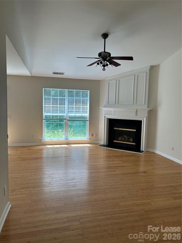 2700 Wingdale Drive, Charlotte, NC 28213