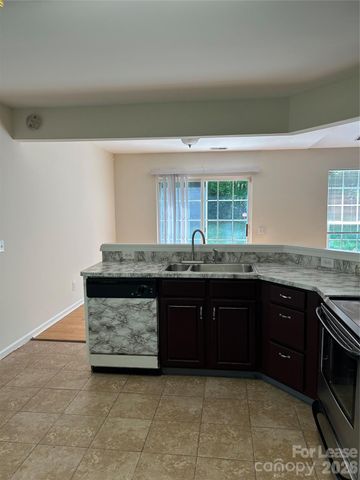 2700 Wingdale Drive, Charlotte, NC 28213