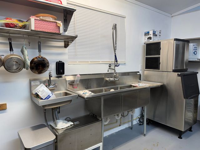 214 E Main Street, Hardy, AR 72542