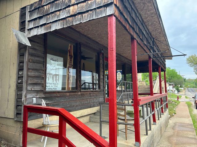 214 E Main Street, Hardy, AR 72542