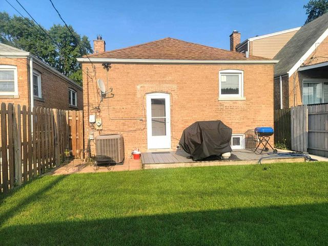 5812 S Moody Avenue, Chicago, IL 60638