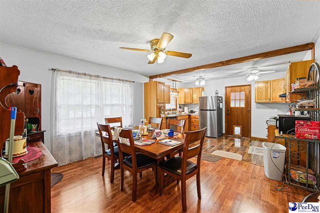 321 W Old Camden Rd, Hartsville, SC 29550