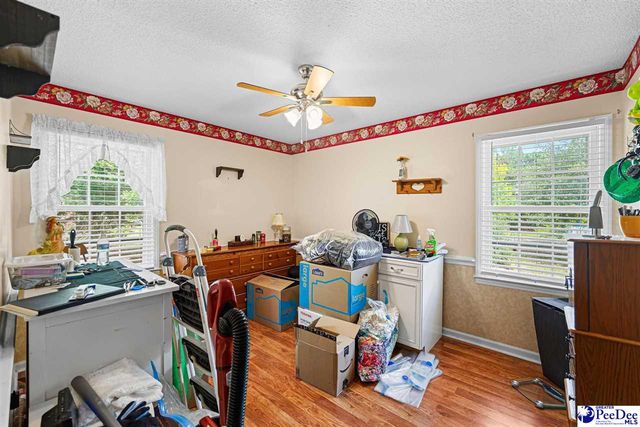 321 W Old Camden Rd, Hartsville, SC 29550