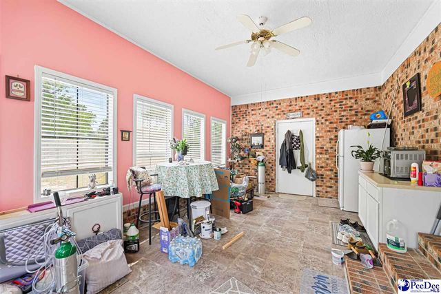 321 W Old Camden Rd, Hartsville, SC 29550