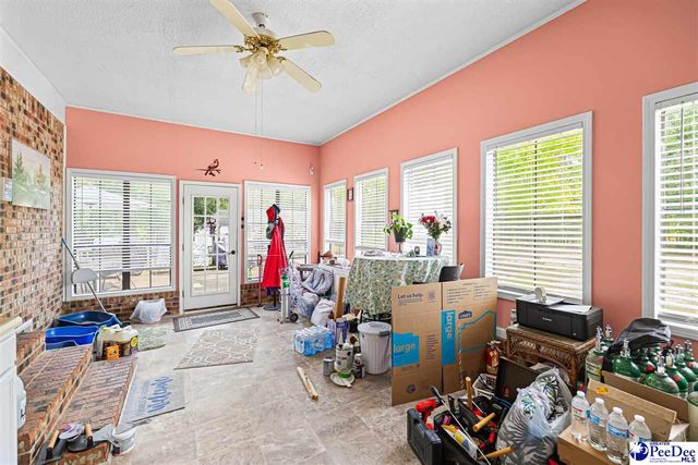 321 W Old Camden Rd, Hartsville, SC 29550