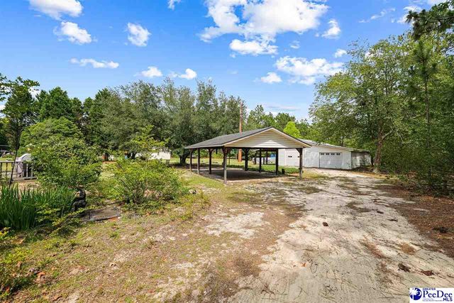 321 W Old Camden Rd, Hartsville, SC 29550