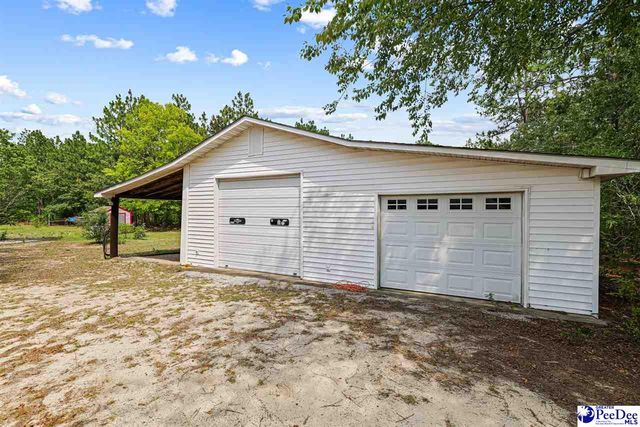 321 W Old Camden Rd, Hartsville, SC 29550
