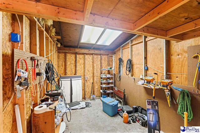 321 W Old Camden Rd, Hartsville, SC 29550