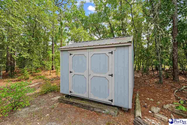 321 W Old Camden Rd, Hartsville, SC 29550
