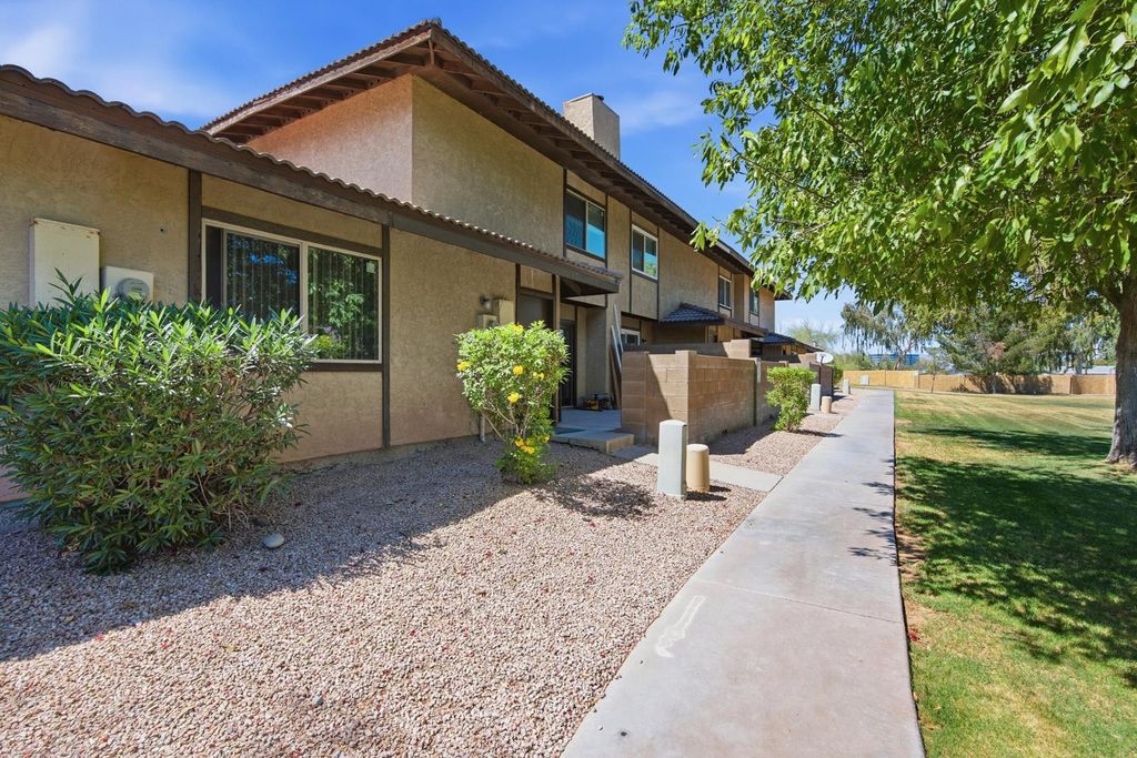 1814 W Village Way, Tempe, AZ 85282