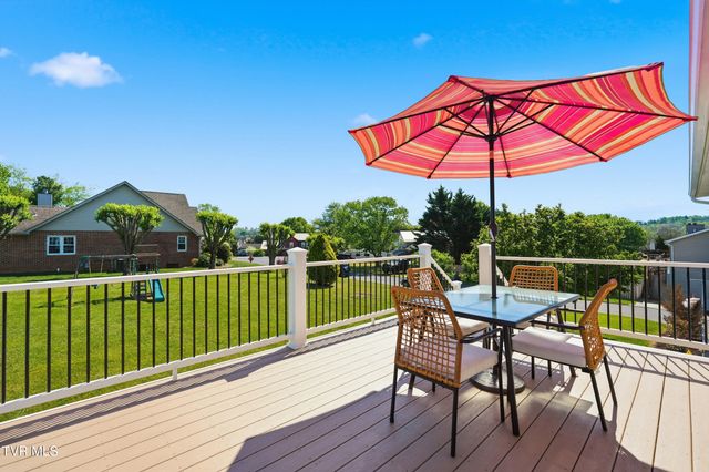 200 Crystal Springs Circle, Johnson City, TN 37615