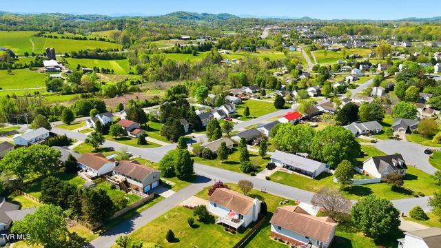 200 Crystal Springs Circle, Johnson City, TN 37615
