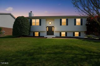 200 Crystal Springs Circle, Johnson City, TN 37615
