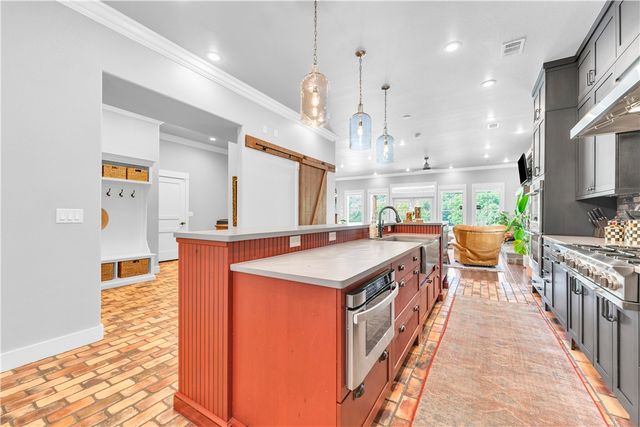 255 Water Avenue, Springdale, AR 72762