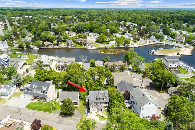 1427 Summit Avenue, Toms River, NJ 08753