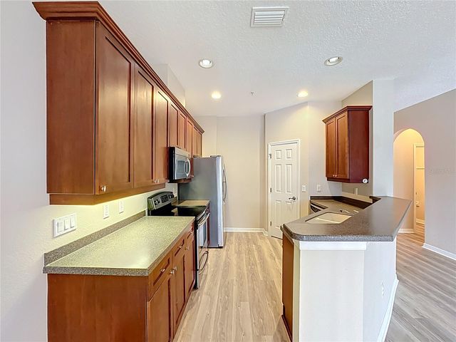 563 PINEBRANCH CIRCLE, Winter Springs, FL 32708