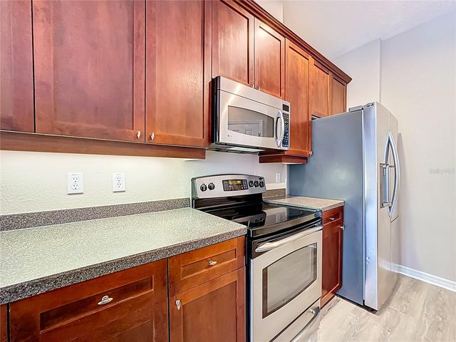 563 PINEBRANCH CIRCLE, Winter Springs, FL 32708