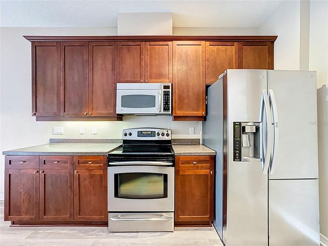 563 PINEBRANCH CIRCLE, Winter Springs, FL 32708