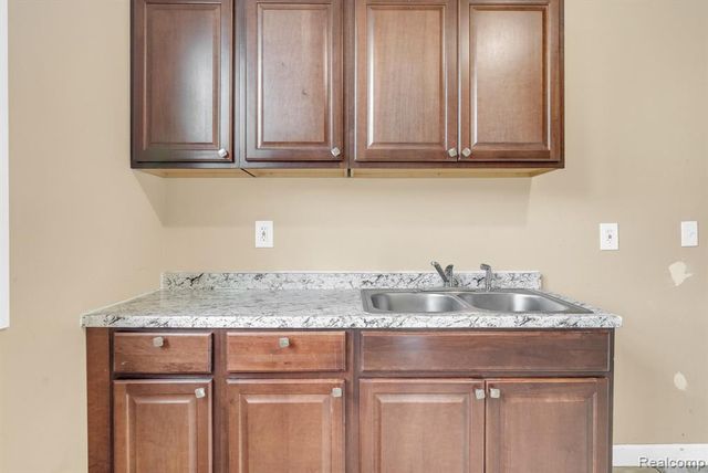 4711 35th Street, Detroit, MI 48210